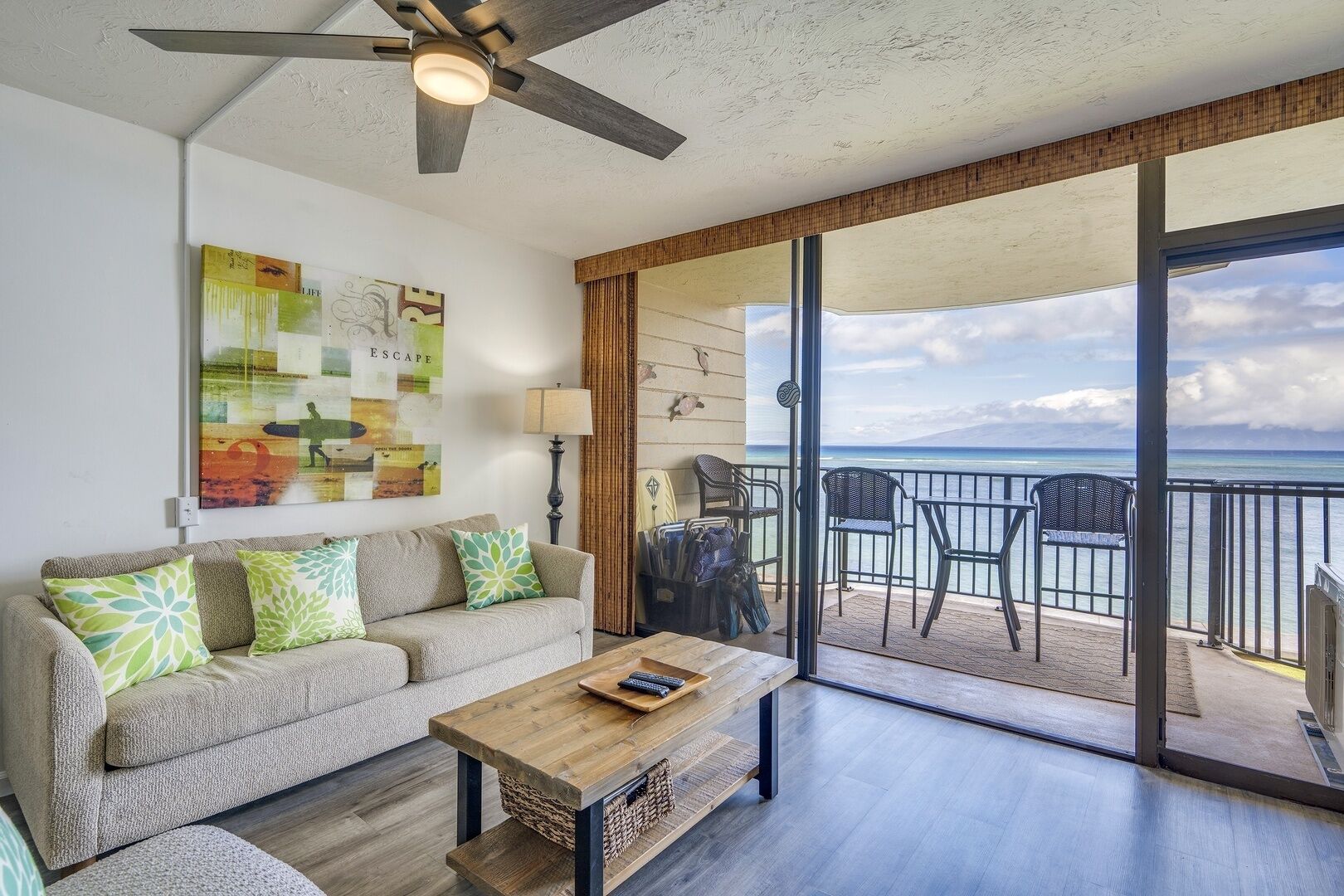 Condo, 1 Bedroom, Resort View | Living area