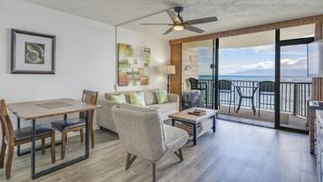 Condo, 1 Bedroom, Resort View | Living area