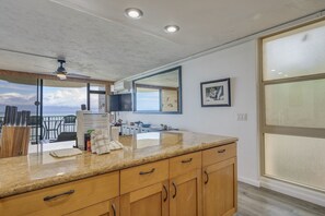Condo, 1 Bedroom, Resort View | Private kitchen
