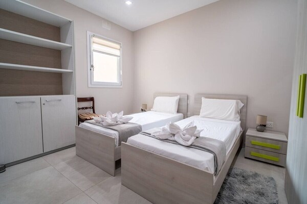 Ghajnsielem Retreat 4 Bedrooms Panoramic Terrace - Malta