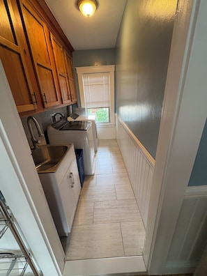 Microwave, oven, stovetop - Cozy & Spotless Home Away from Home (Lowell)