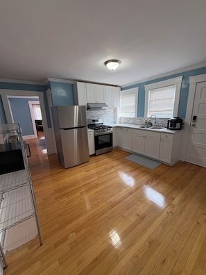 Microwave, oven, stovetop - Cozy & Spotless Home Away from Home (Lowell)