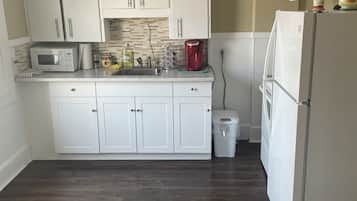 Familiehus - ikke-ryger - byudsigt | Privat køkken