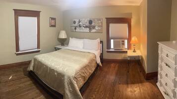 Family House, Non Smoking, City View | Blackout drapes, travel crib, free WiFi, bed sheets