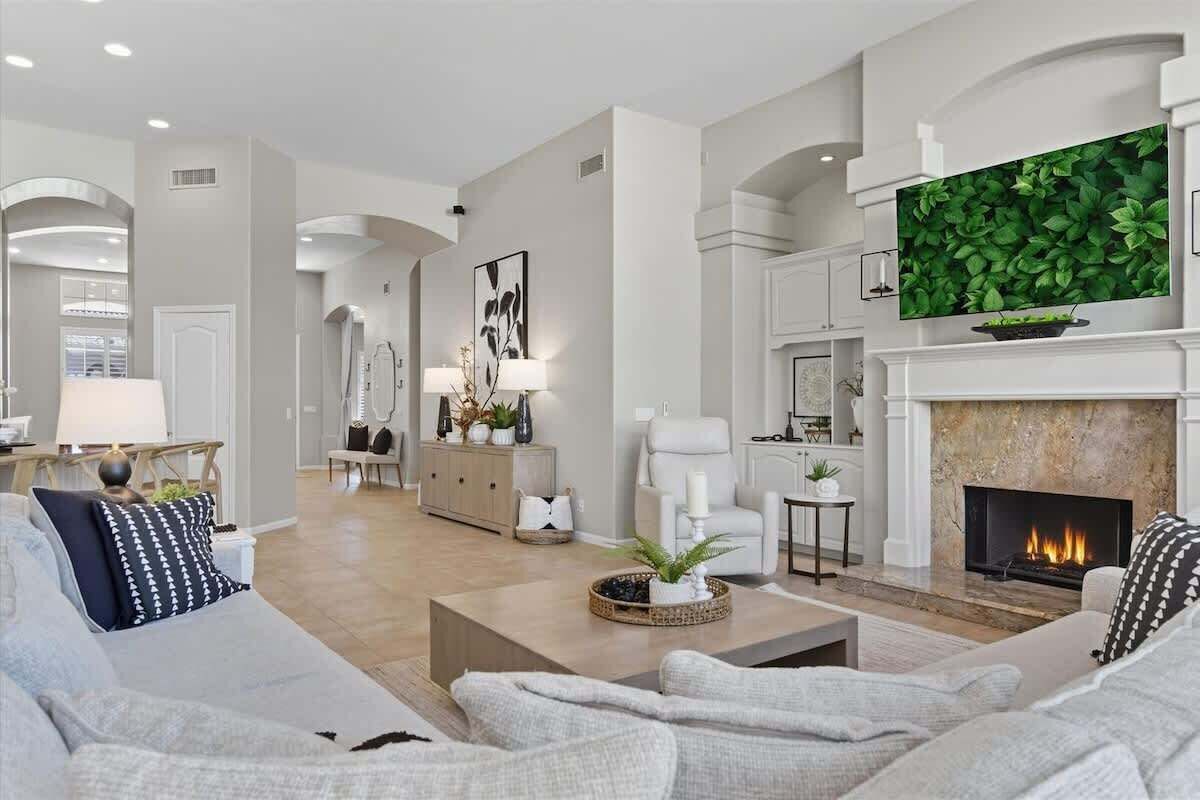 Smart TV, fireplace, offices