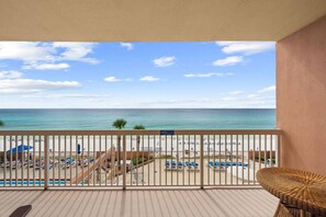 Property grounds - Music City Flamingo at Sunrise 705 | Oceanfront Getaway with Hot Tubs, Grills and Parking (Panama City Beach)