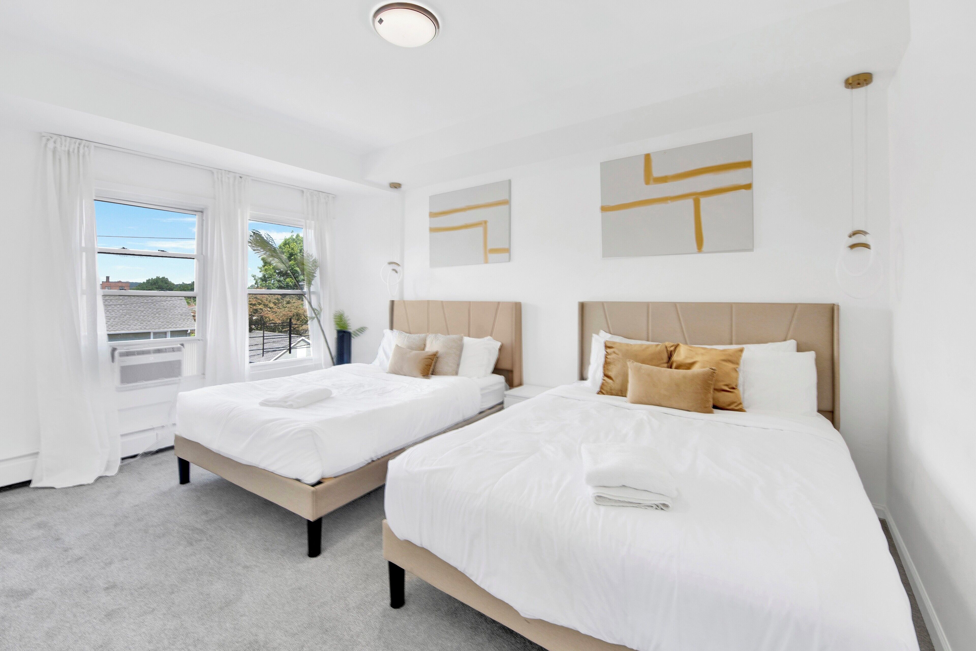 5 chambres, fer et planche à repasser, Wi-Fi gratuit, draps fournis