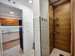 Hårtørrer, håndklæder