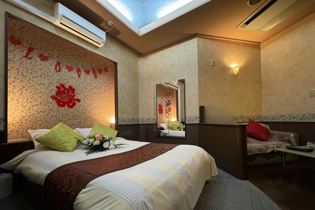 Standard Double Room | Free WiFi