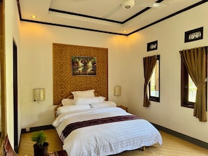 Deluxe Room, Garden View | Desk, laptop workspace, free WiFi - Sasak Garden HomeStay (Senggigi)