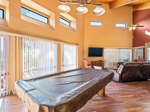 غرفة الألعاب