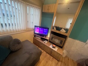 Télévision, cheminée