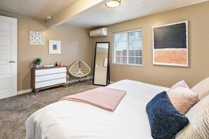 2 bedrooms, iron/ironing board, travel cot, WiFi
