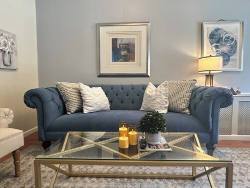 Family-Friendly Federal Hill Townhome 3BR 2BA• 2 car Parking• Walkable• Near BWI
