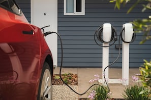 Electric vehicle charging station - Avenue West Studio Units (Wilsonton)