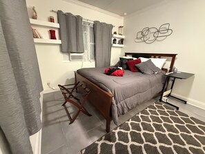 1 bedroom, desk, iron/ironing board, free WiFi