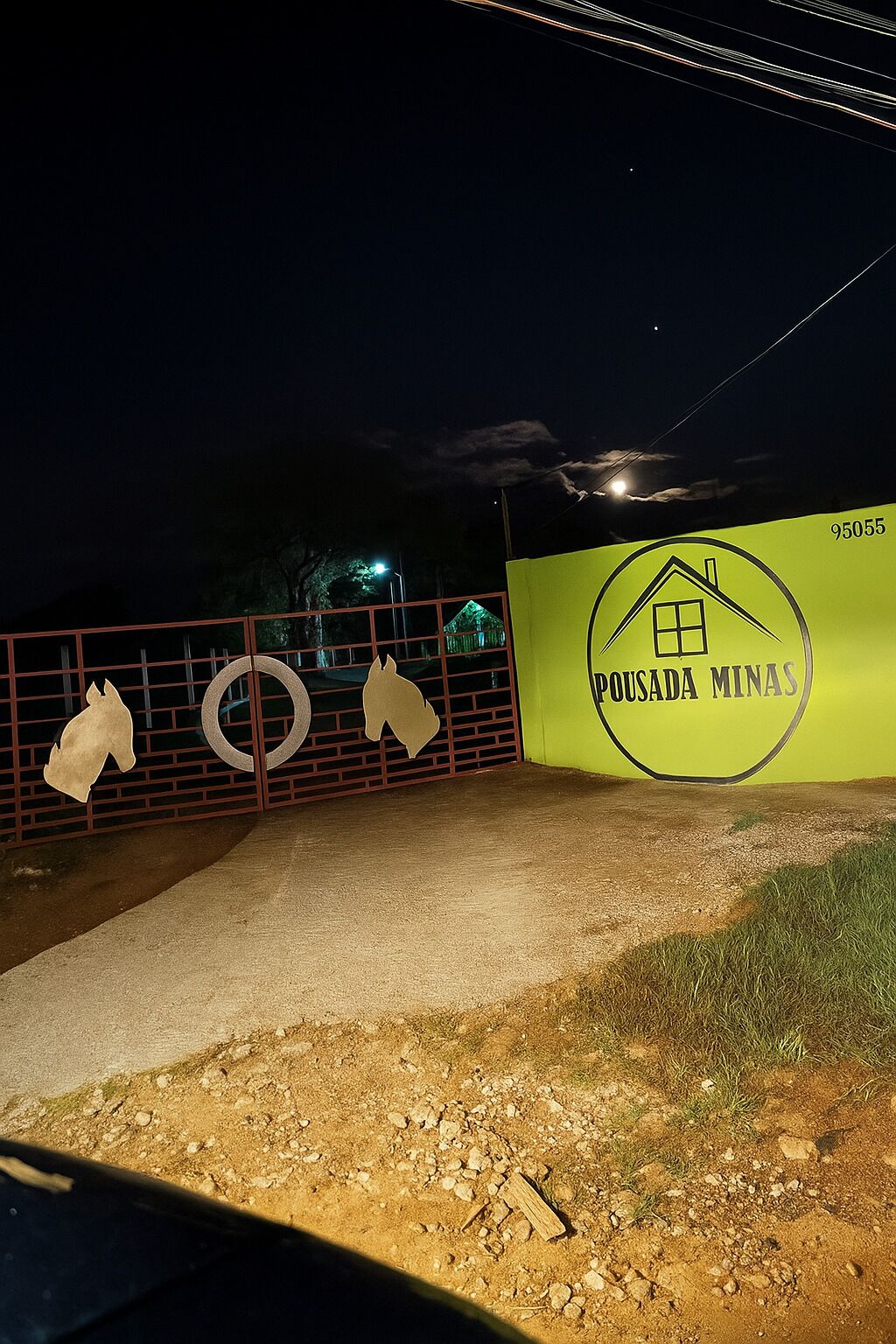 Fachada da propriedade