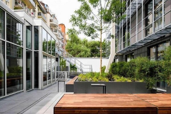 تناول الطعام بالخارج