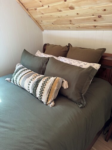 Woodland Retreat - unwind in this country lodge close to Ellicottville&Salamanca