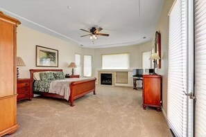 4 bedrooms, iron/ironing board, WiFi, bed sheets - Superb Villa near California Golf Club-Monserate Winery-Pala Mesa Golf-360 Views (Fallbrook)