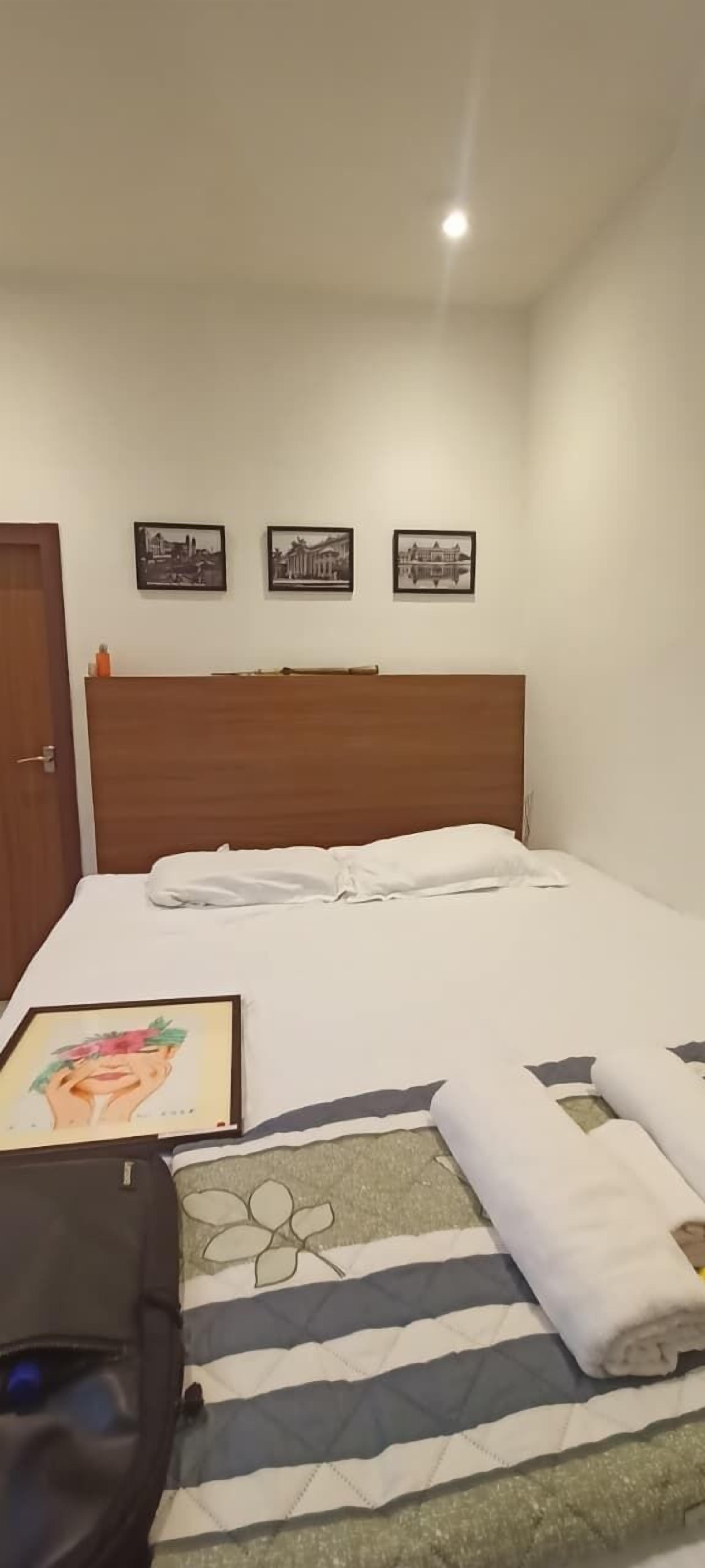 高级双人房 | 遮光窗帘、熨斗/熨板、免费 WiFi