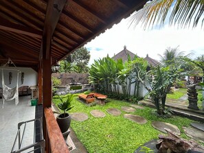 Family Room | Free WiFi
