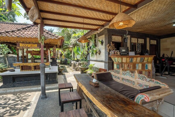 Exterior - Pondok Sayan Homestay (Ubud)