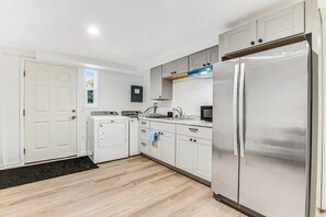 Mikrobølgeovn og kokeplater