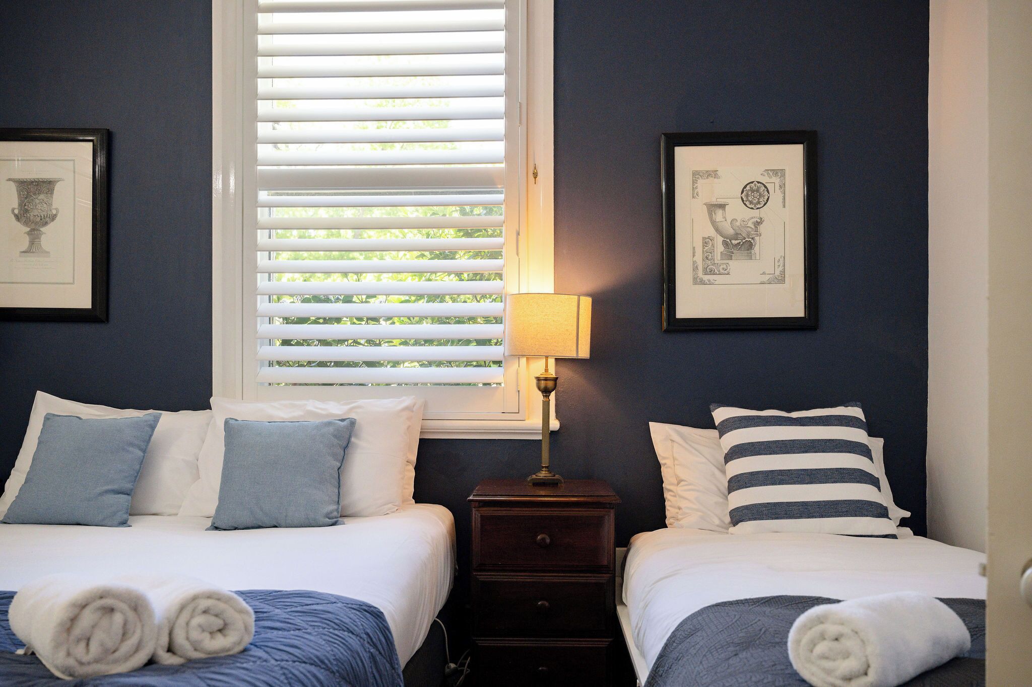 3 slaapkamers, een strijkplank/strijkijzer, gratis wifi, beddengoed