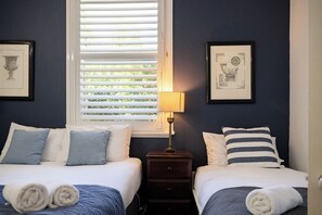 3 makuuhuonetta, silitysrauta/-lauta, ilmainen Wi-Fi, vuodevaatteet