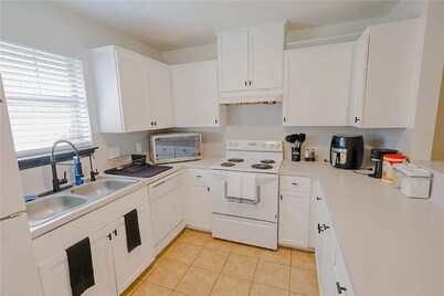 Close to Kyle Field, Texas A&M, Santa’s Wonderland & anywhere you need.