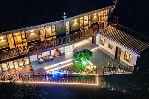 Jiu Hua Qing Quan Hotel