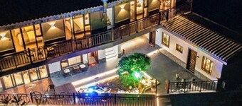 Jiu Hua Qing Quan Hotel