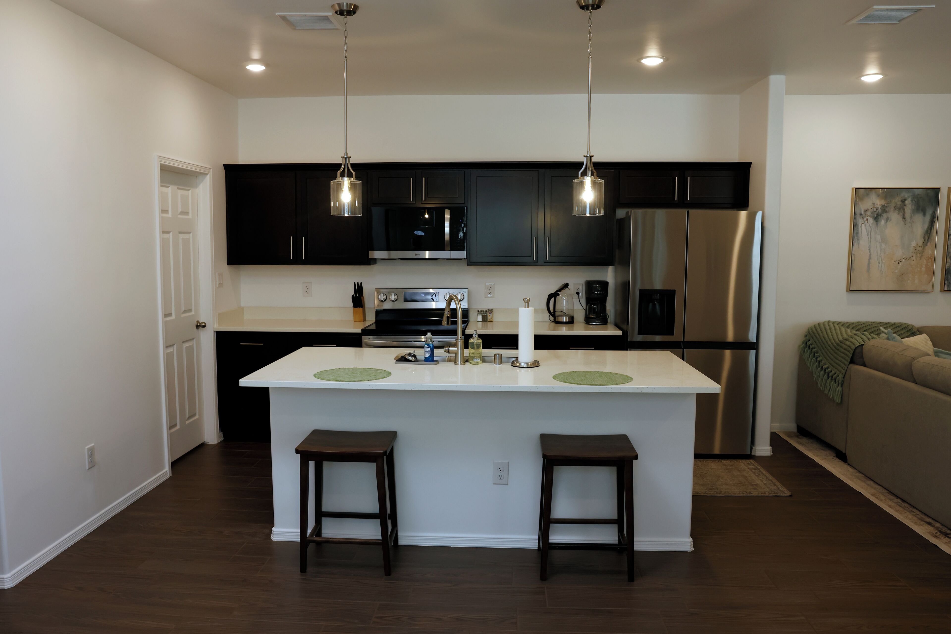 Refrigerador, microondas, horno, placa de cocina