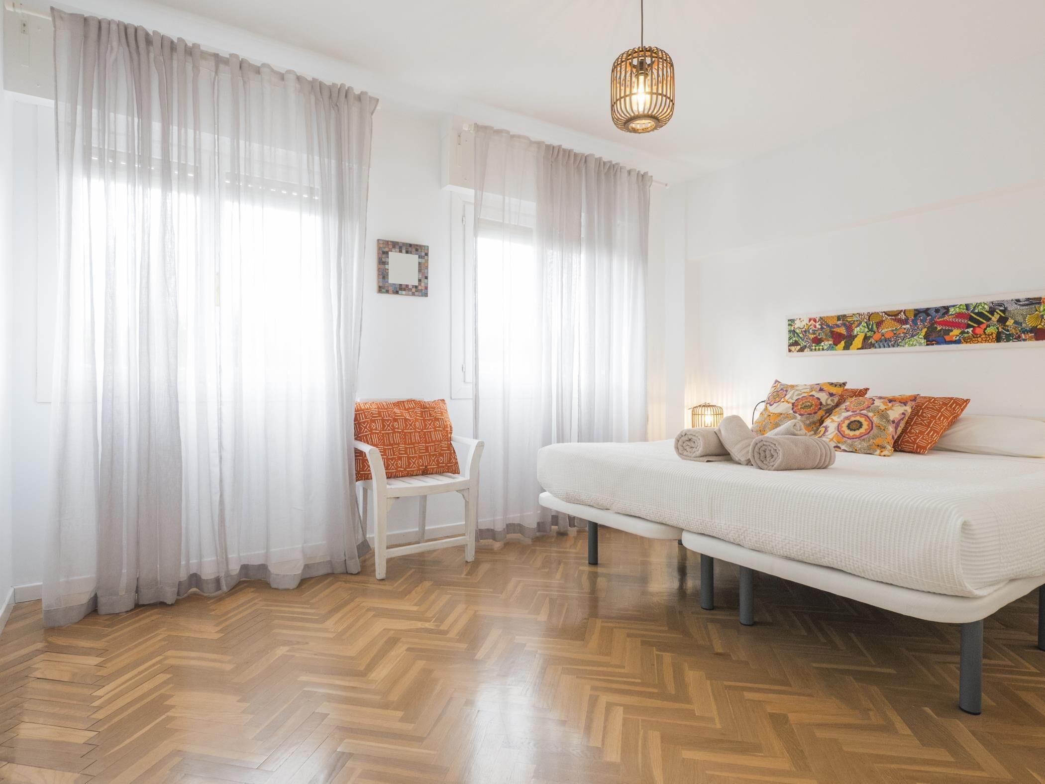 3 dormitorios, tabla de planchar con plancha, Internet y ropa de cama