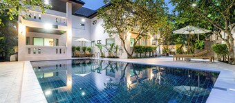Phuket Leisure Time Hotel