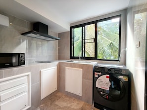 Family Loft, Garden View | Private kitchen
