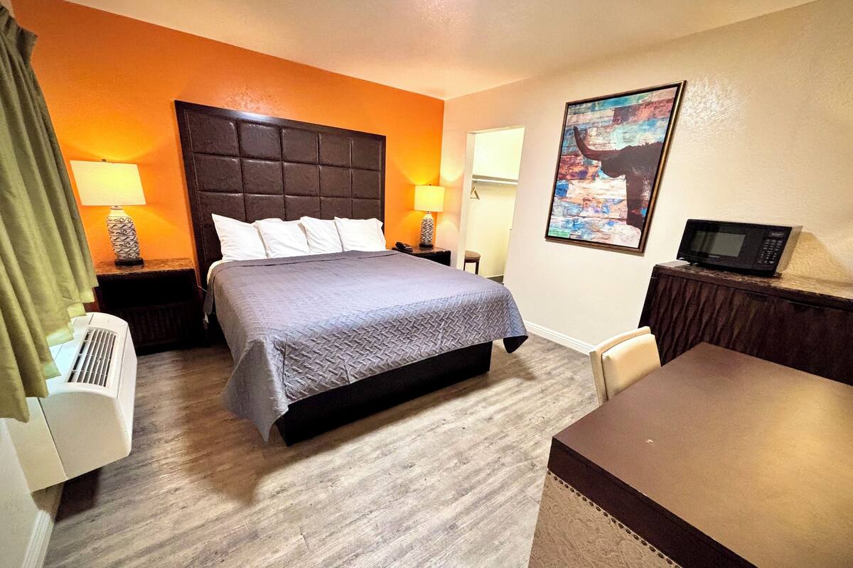 In-room safe, desk, laptop workspace, blackout curtains