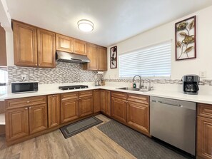 Mikroaaltouuni, liesi