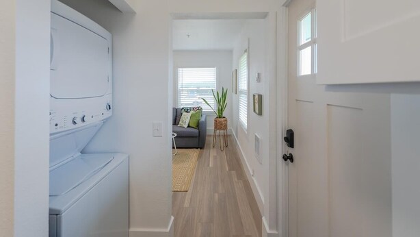 Unclassified image, 1 of 42, button - Charming Modern Cottage, Downtown @pinpointstays (Coos Bay)