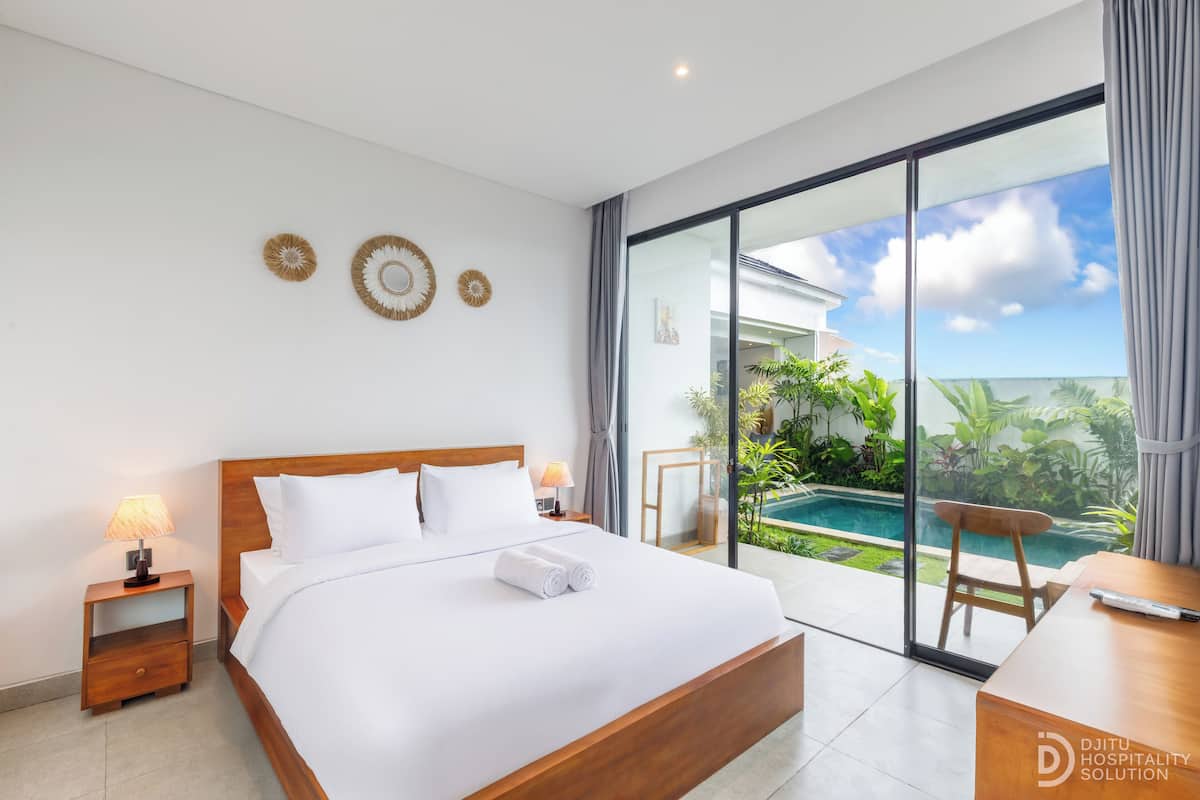 Double Room, Pool View