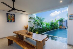 Khu ẩm thực ngoài trời