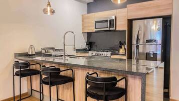 Fridge, microwave, oven, stovetop