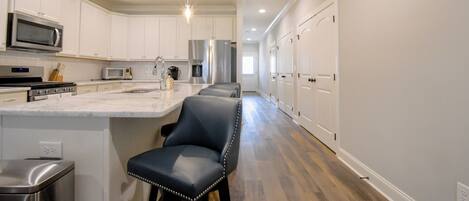 Fridge, microwave, oven, dishwasher