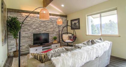 Big Sky Basecamp | Walk to Trails + Private Patio
