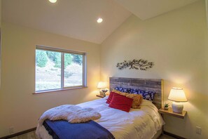 1 chambre, fer et planche à repasser, Wi-Fi gratuit, draps fournis