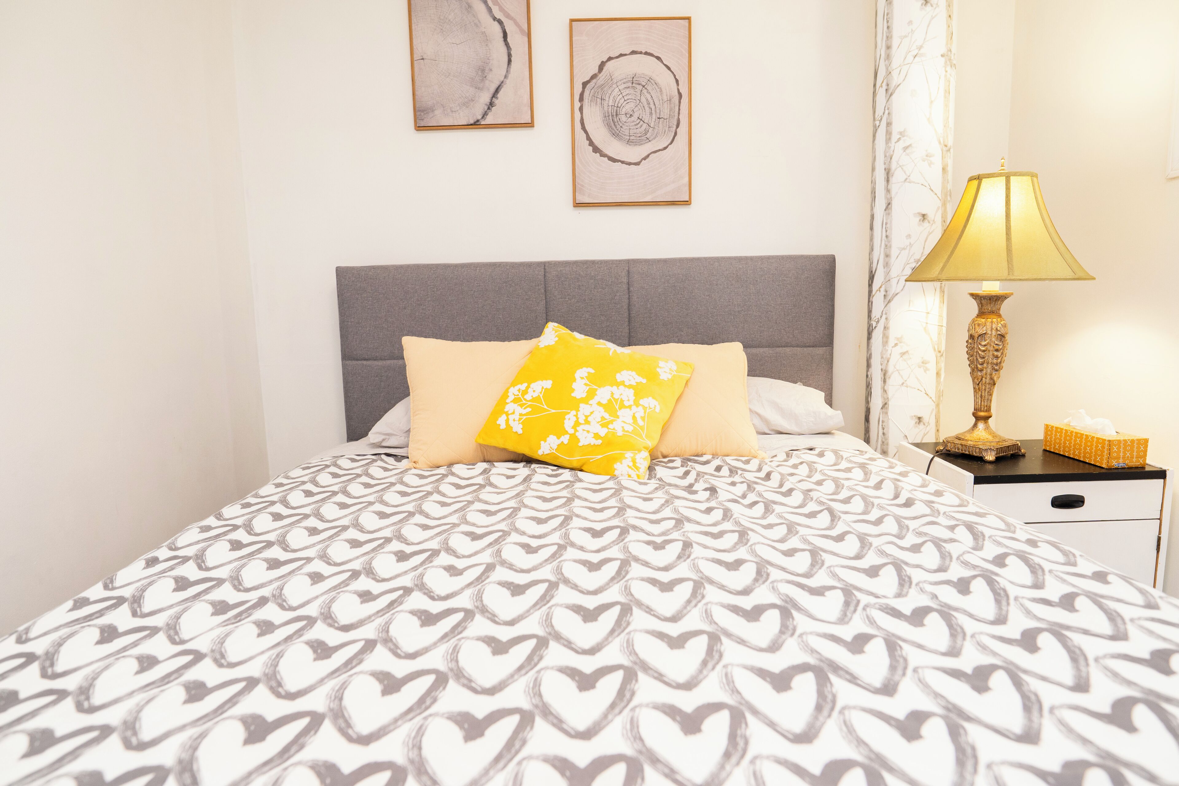3 bedrooms, travel crib, free WiFi, bed sheets