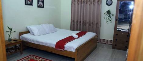 Deluxe Double Room, Balcony, Garden View