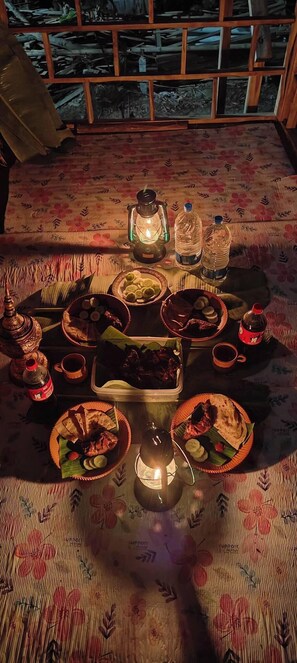 Food and drink - Mirinja Valley Megh Machang Resort (Lama)