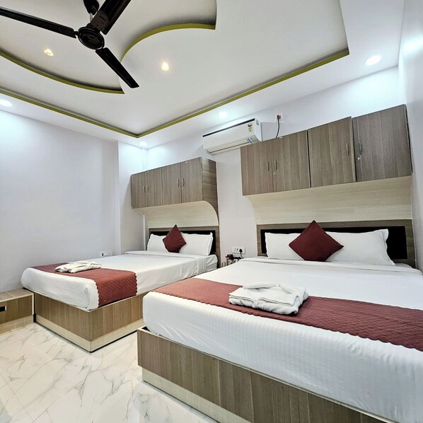 Chambre Double Familiale, climatisation | Literie hypoallergénique, Wi-Fi gratuit